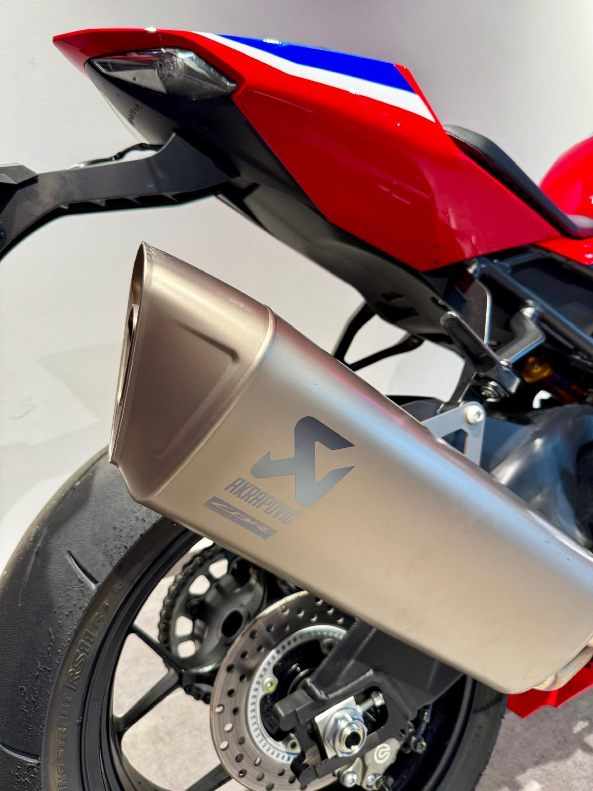 HONDA CBR 1000 RR-R Fireblade SP-showroom-element-3