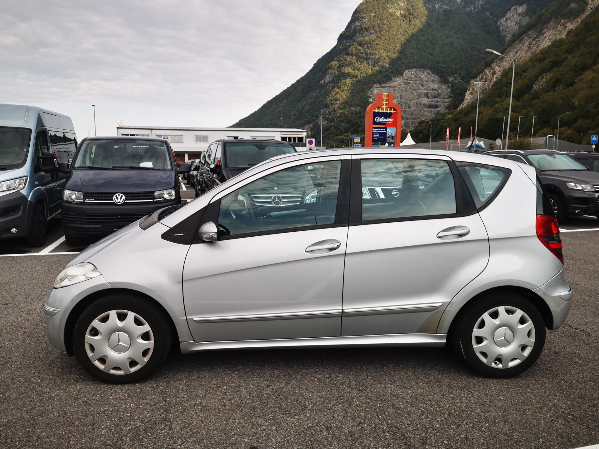 MERCEDES-BENZ A 200 CDI Avantgarde Edition A-image-3