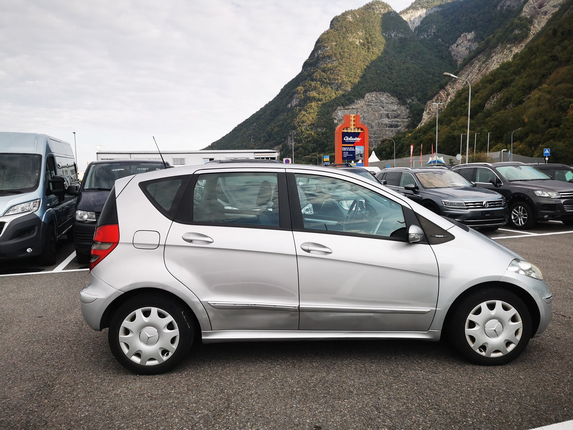 MERCEDES-BENZ A 200 CDI Avantgarde Edition A-image-0