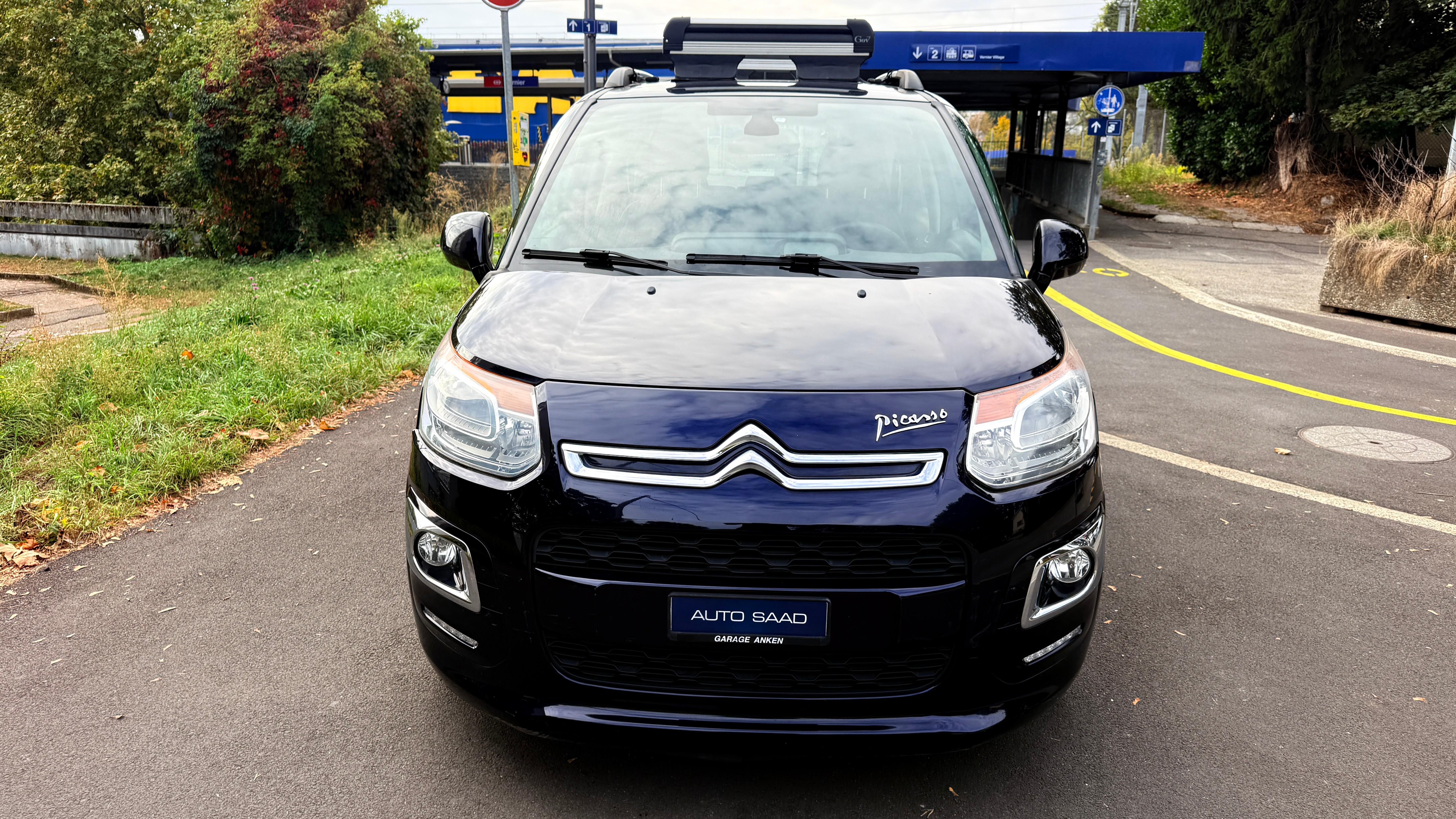 Car photo