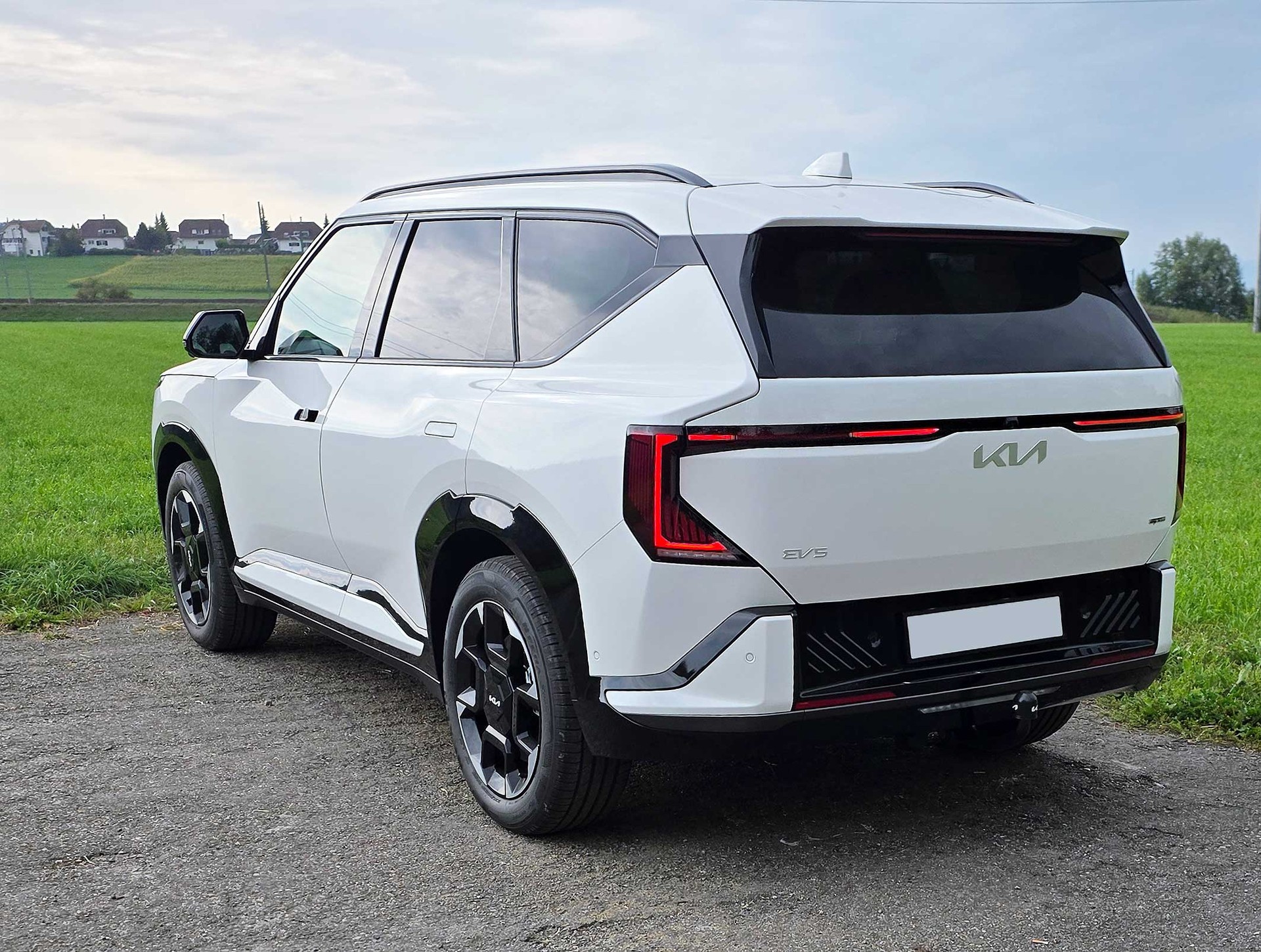 KIA 81 kWh GT-Line 4x4-image-2