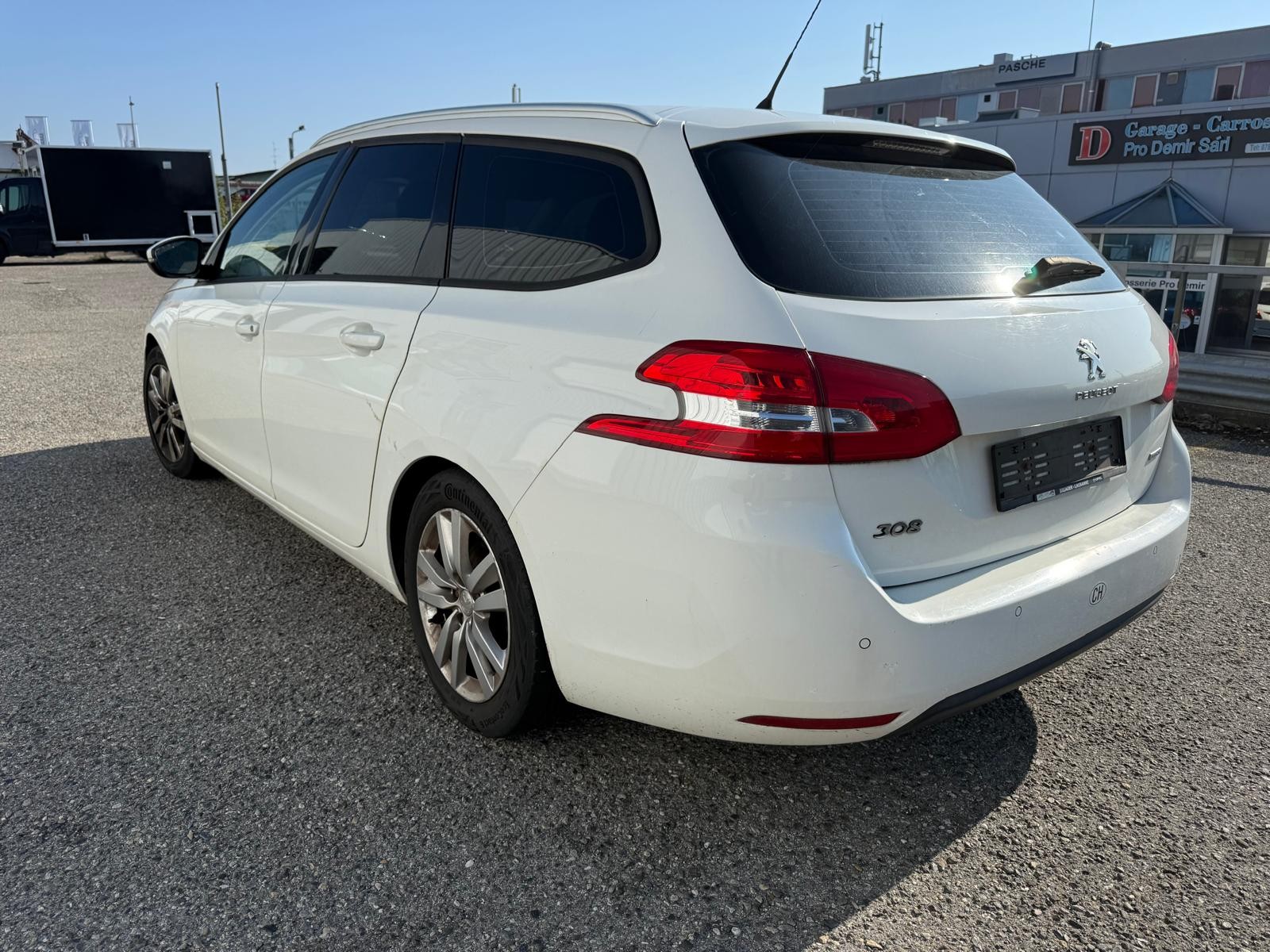 PEUGEOT 308 SW 1.6 BlueHDI Active-image-5