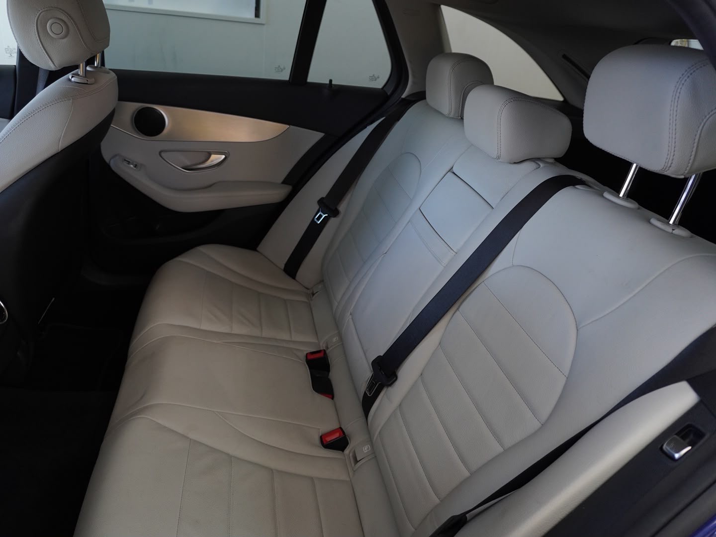 MERCEDES-BENZ C 200 Avantgarde 4Matic 9G-Tronic-image-5