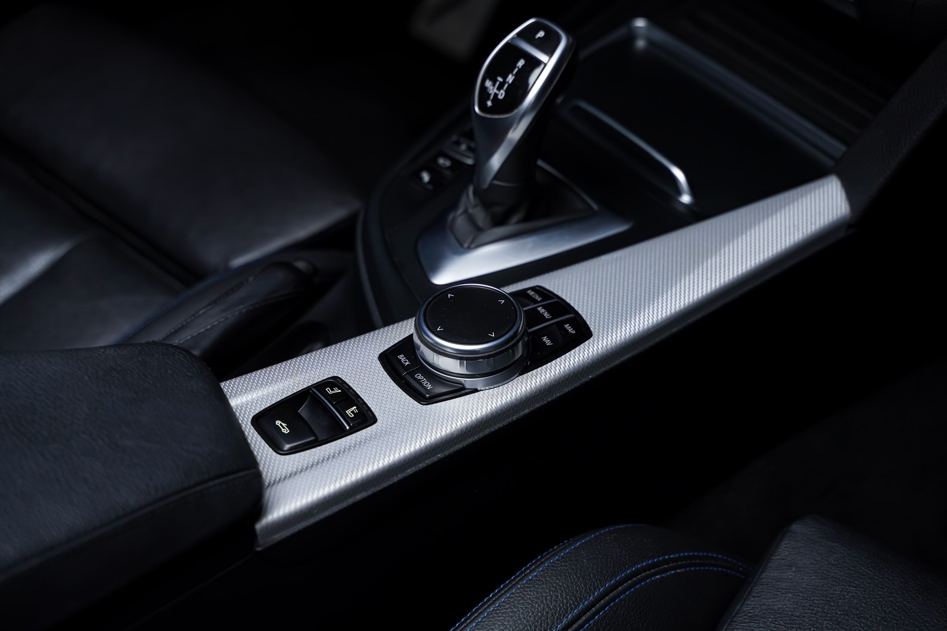 BMW 440i Cabriolet xDrive Power & Sound Ed. M Sport Steptronic-image-21