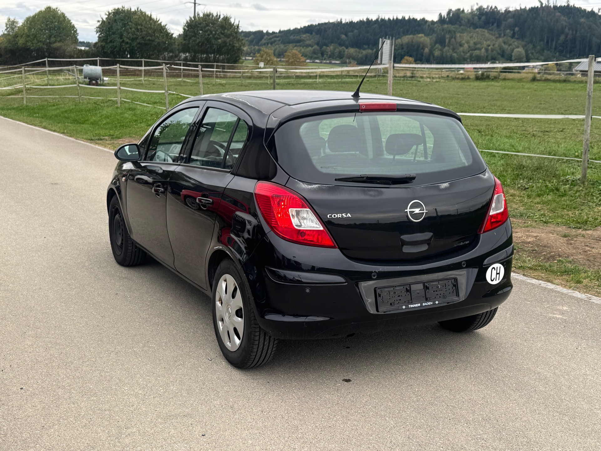 OPEL Corsa 1.4 TP Color Edition Automatic-image-3