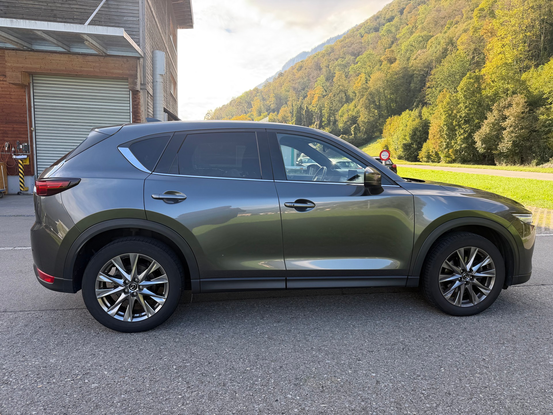 MAZDA CX-5 SKYACTIV-D 184 Revolution AWD Automat-image-4