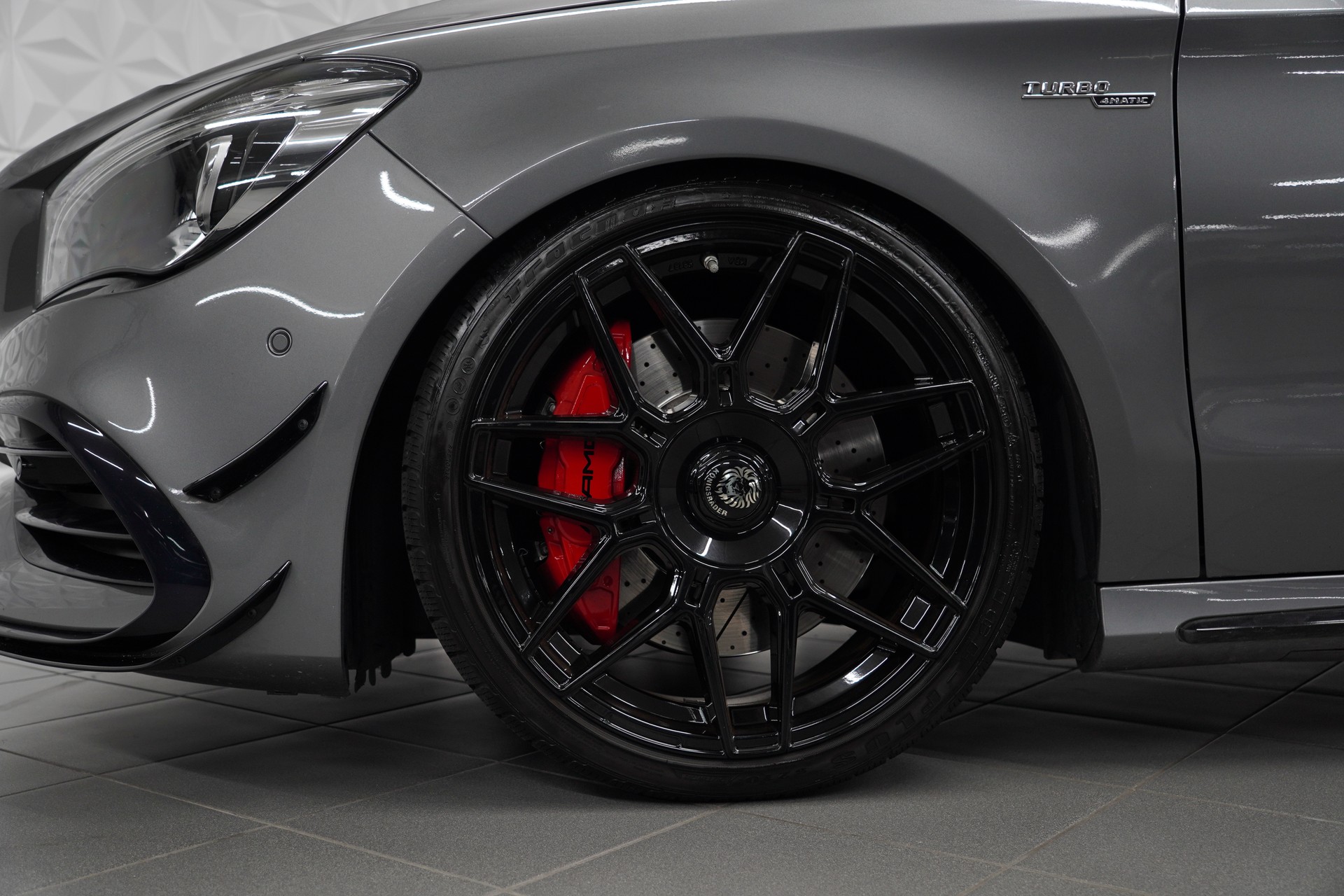MERCEDES-BENZ CLA 45 AMG 4Matic Speedshift-image-8