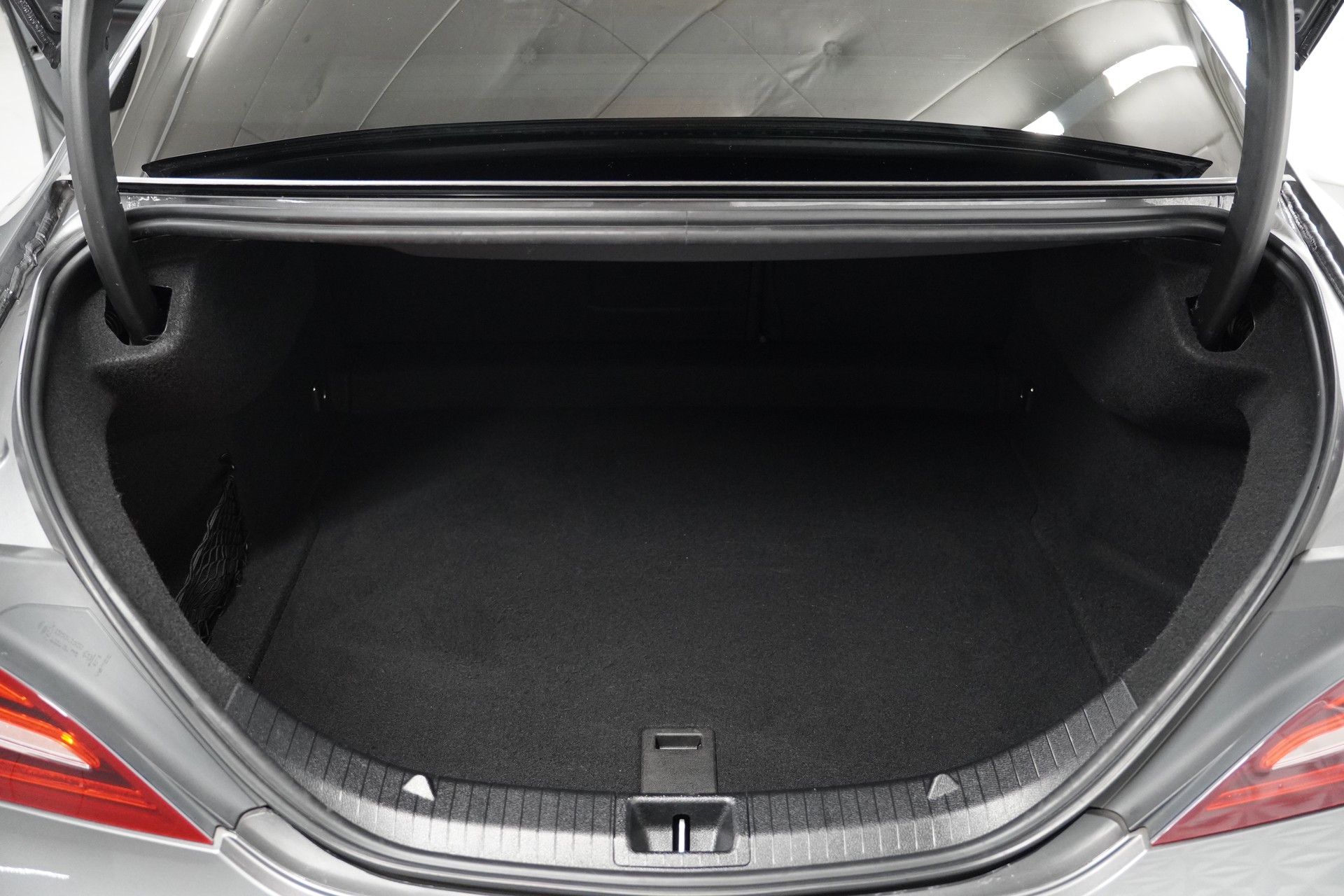 MERCEDES-BENZ CLA 45 AMG 4Matic Speedshift-image-22
