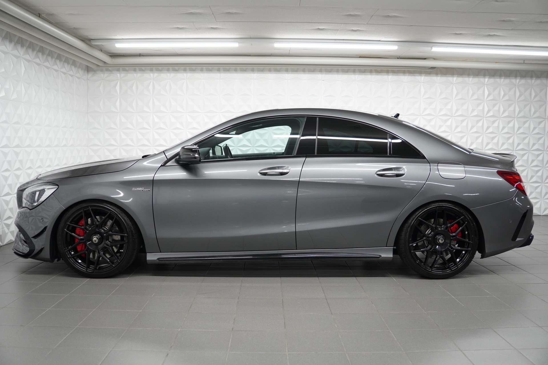 MERCEDES-BENZ CLA 45 AMG 4Matic Speedshift-image-1