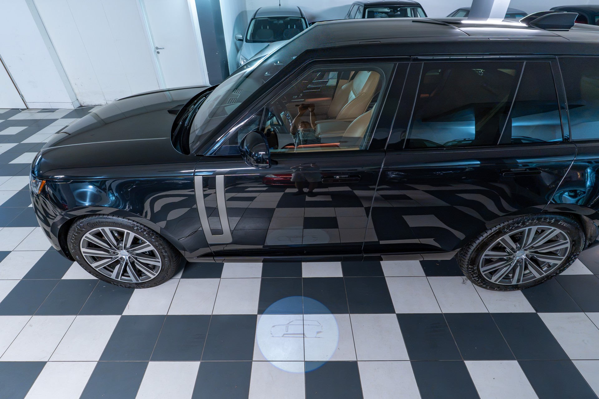 LAND ROVER Range Rover P530 4.4 V8 HSE Automatic-image-3