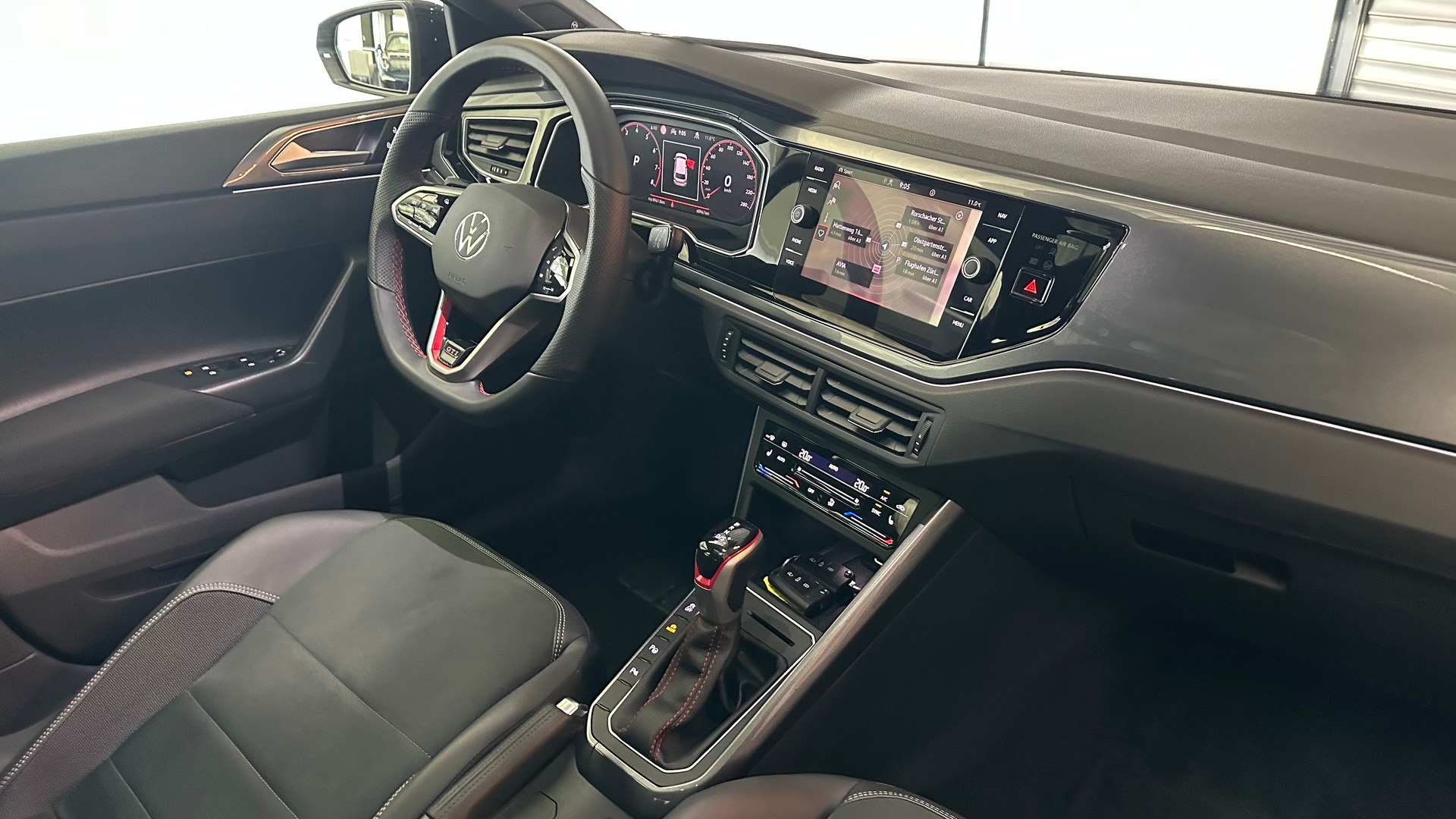 VW Polo 2.0 TSI GTI DSG-image-22