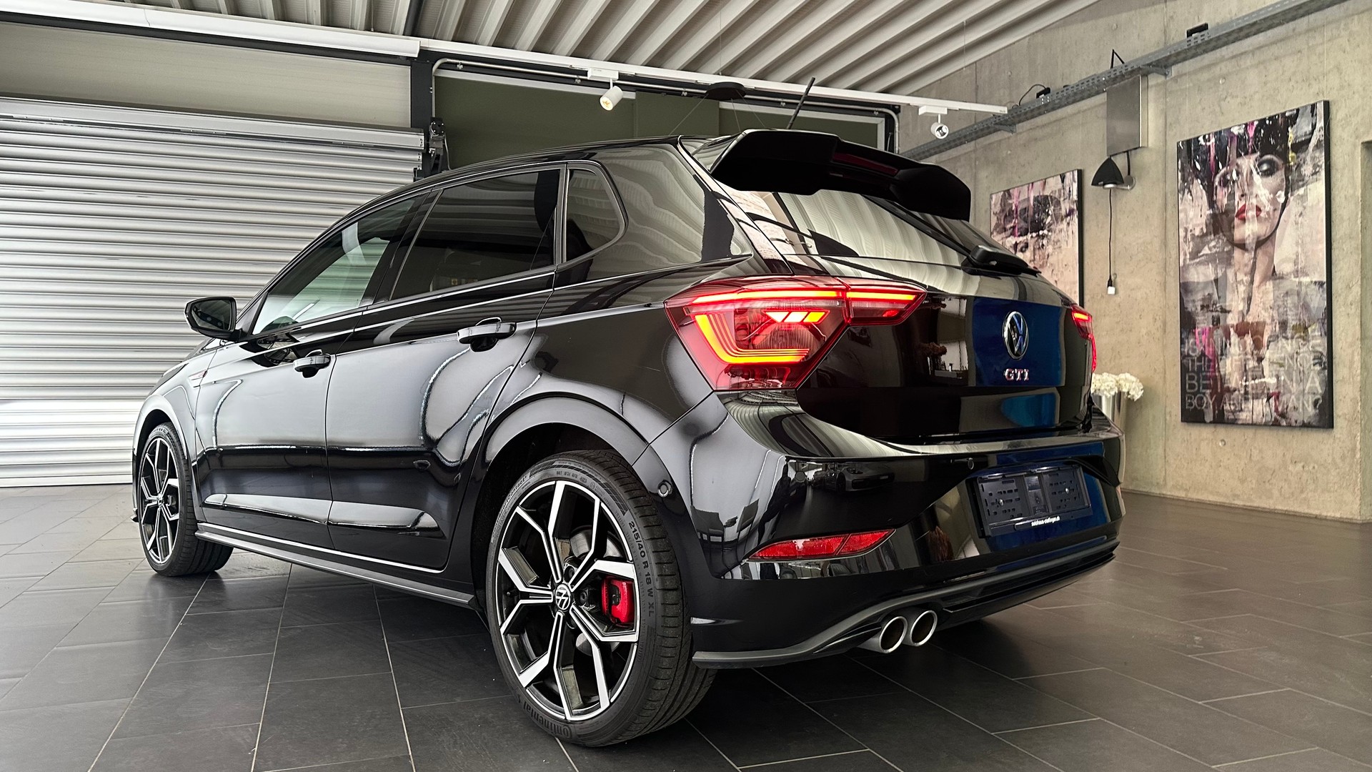 VW Polo 2.0 TSI GTI DSG-image-16
