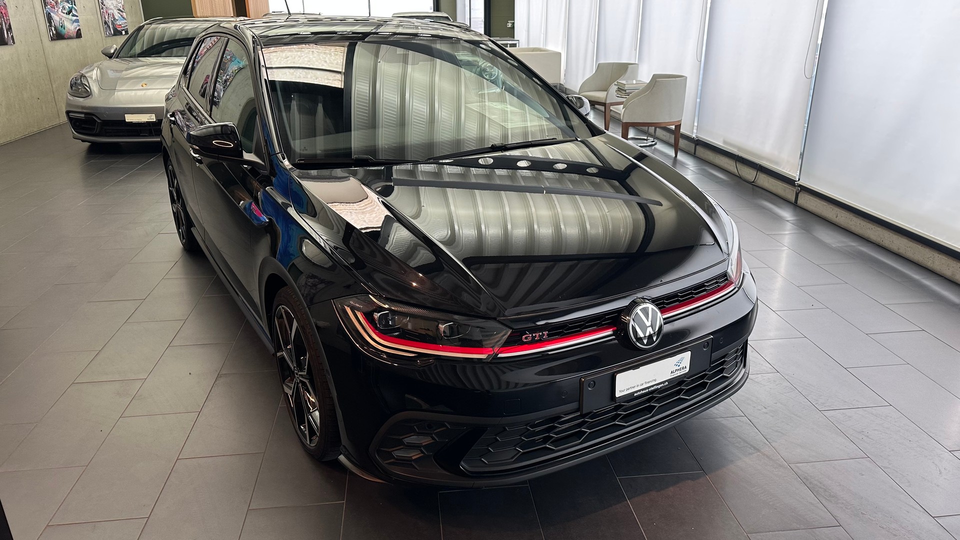 VW Polo 2.0 TSI GTI DSG-image-1