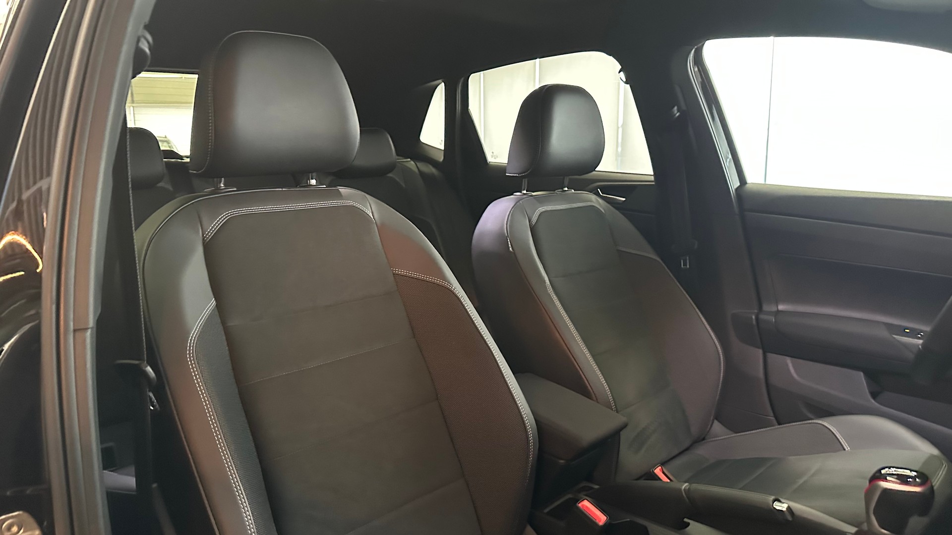VW Polo 2.0 TSI GTI DSG-image-23