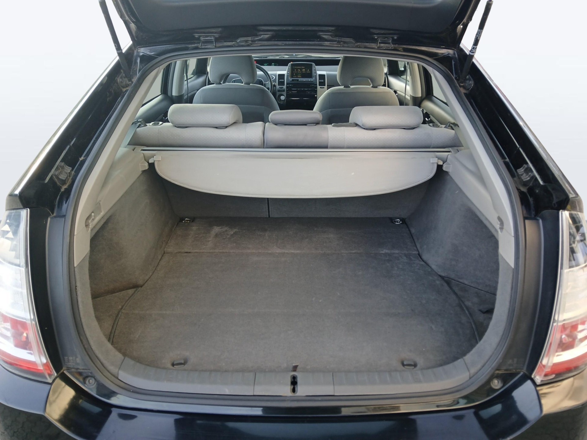 TOYOTA Prius 1.5 16V Hybrid-image-11