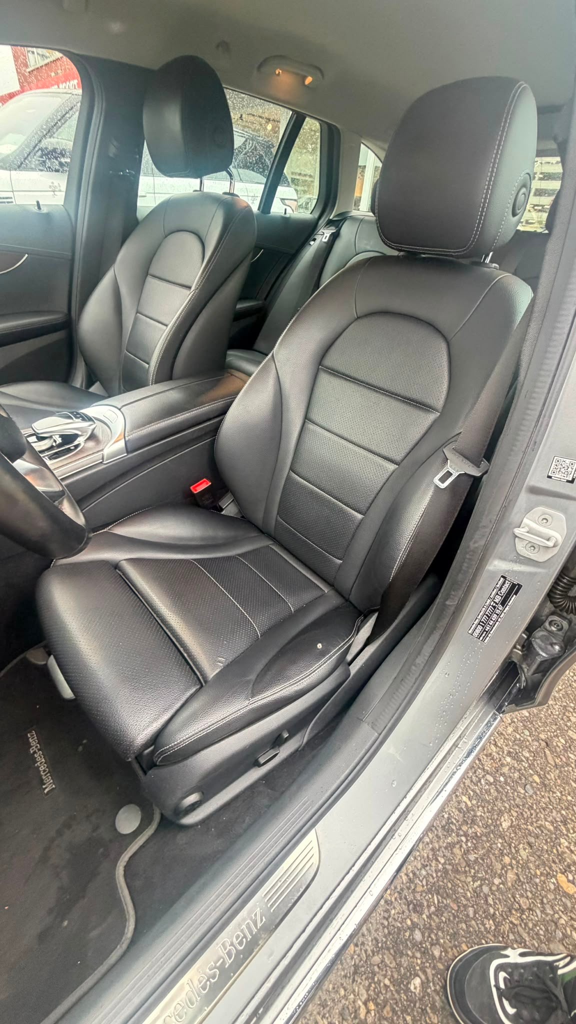 MERCEDES-BENZ C 250 Avantgarde 7G-Tronic-image-10