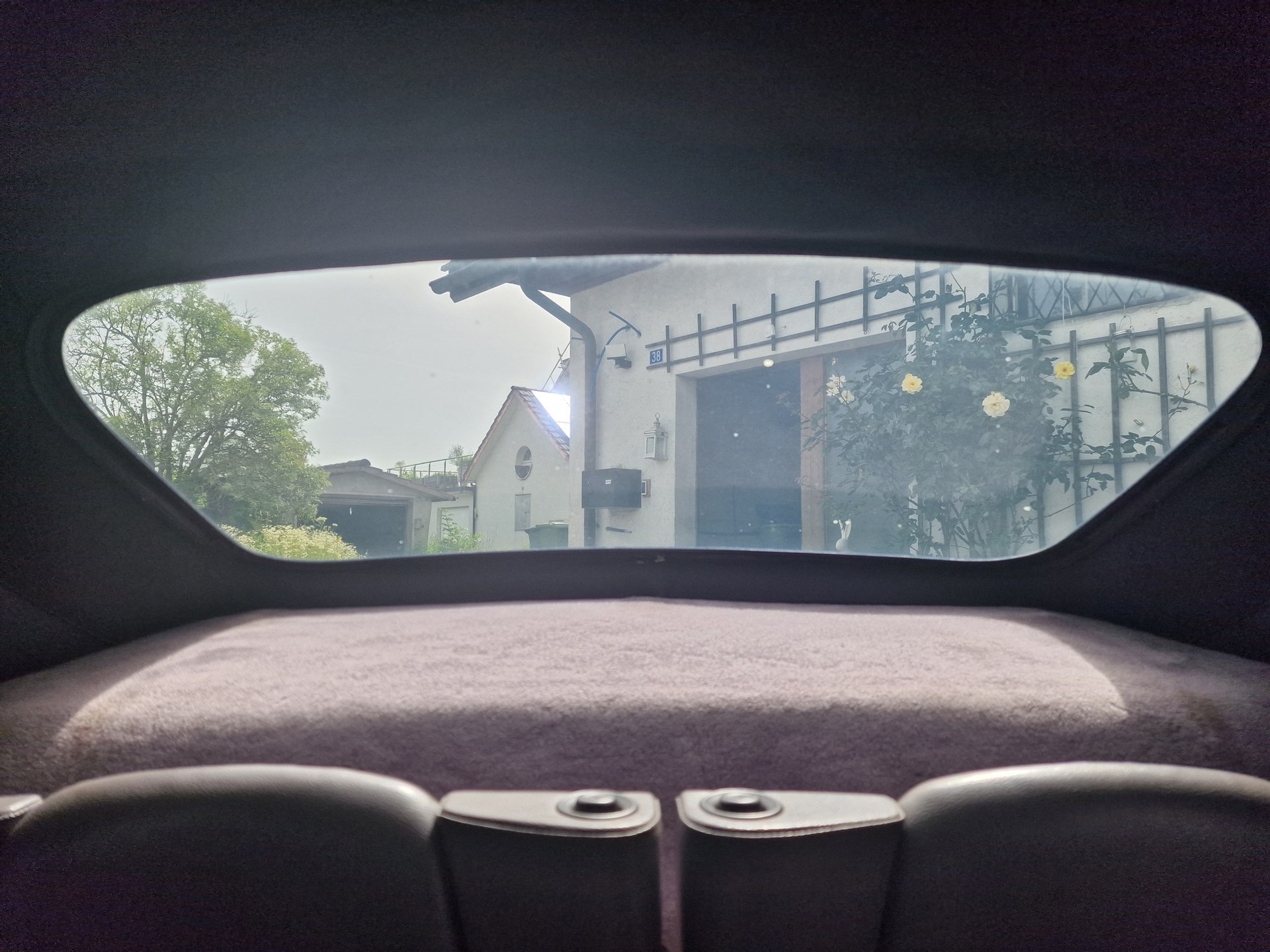 PORSCHE 911 Carrera Cabrio-image-6