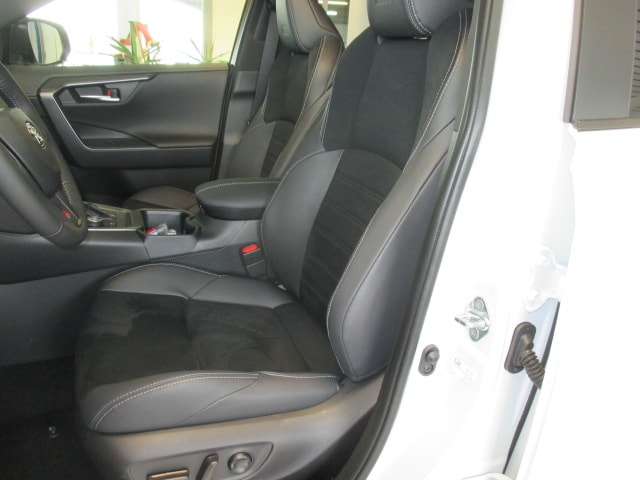 TOYOTA RAV-4 2.5 HSD GR Sport e-CVT 4WD-image-4