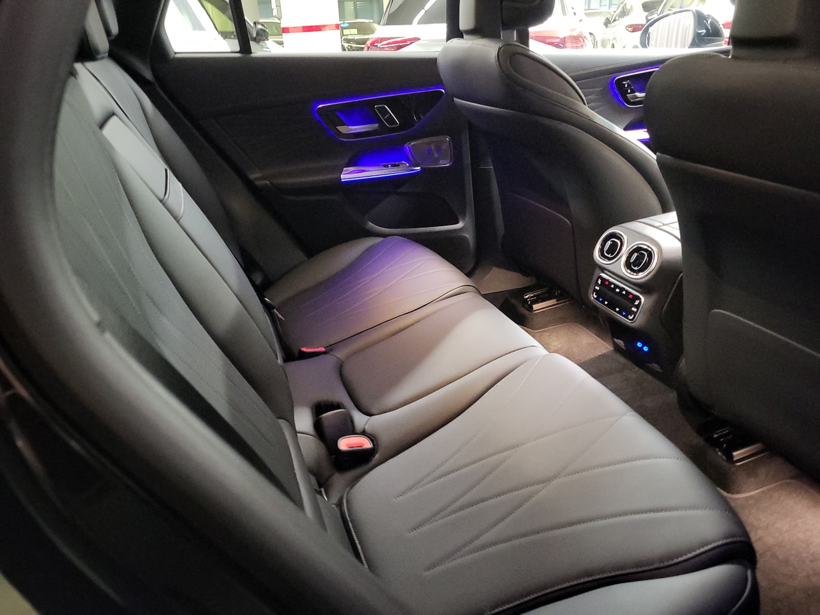 MERCEDES-BENZ GLC 400 e AMG Line 4Matic EQ Star-image-9