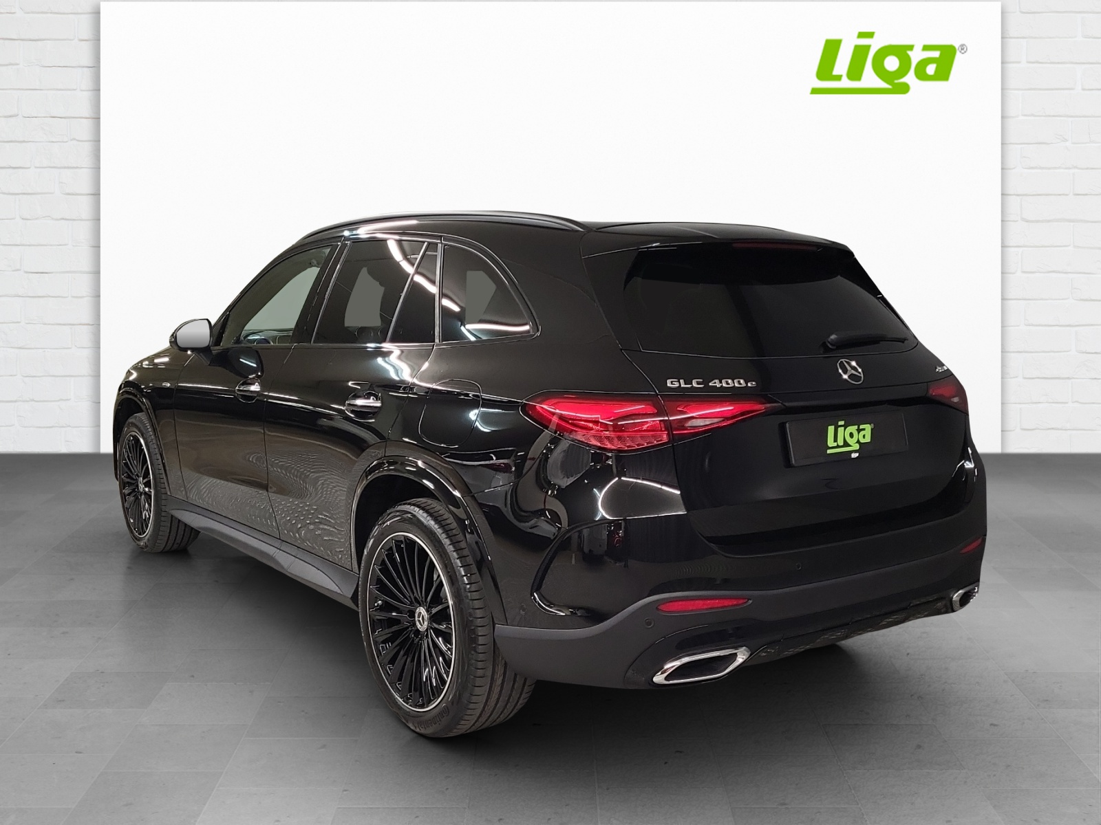 MERCEDES-BENZ GLC 400 e AMG Line 4Matic EQ Star-image-3