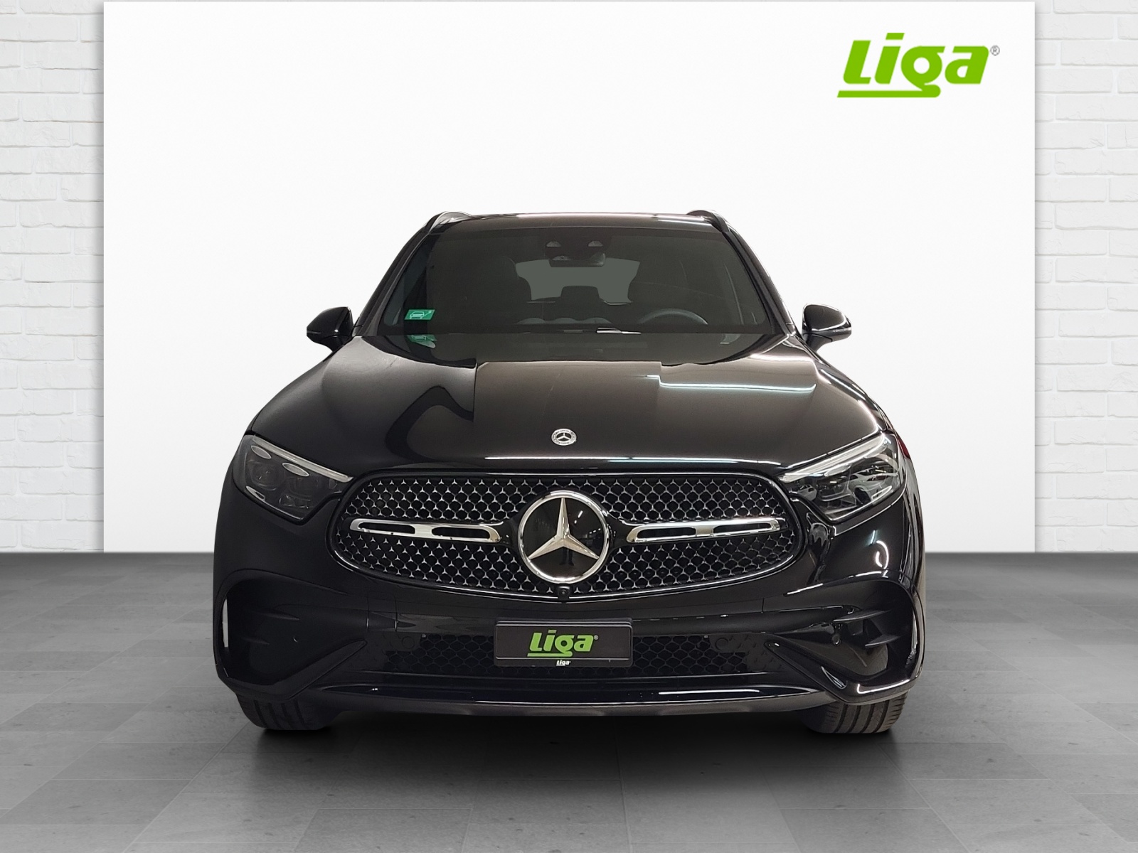 MERCEDES-BENZ GLC 400 e AMG Line 4Matic EQ Star-image-2