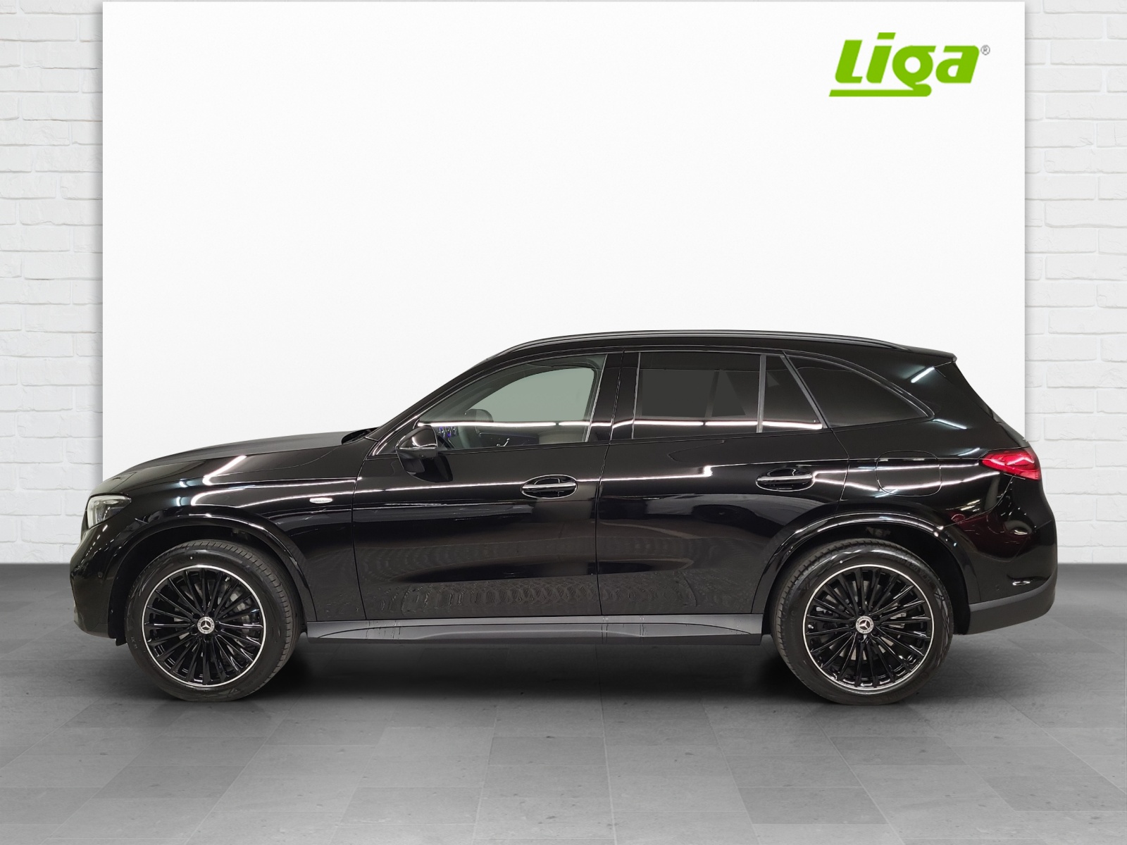 MERCEDES-BENZ GLC 400 e AMG Line 4Matic EQ Star-image-1