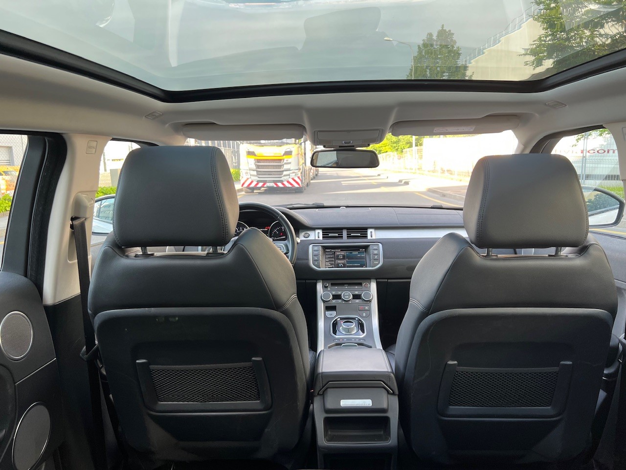 LAND ROVER Range Rover Evoque 2.2 TD4 Pure AT9-image-14