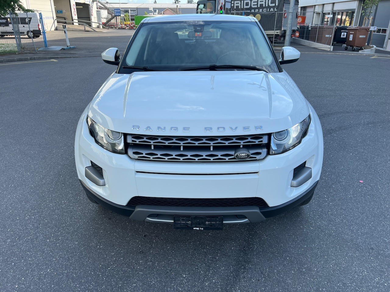 LAND ROVER Range Rover Evoque 2.2 TD4 Pure AT9-image-1