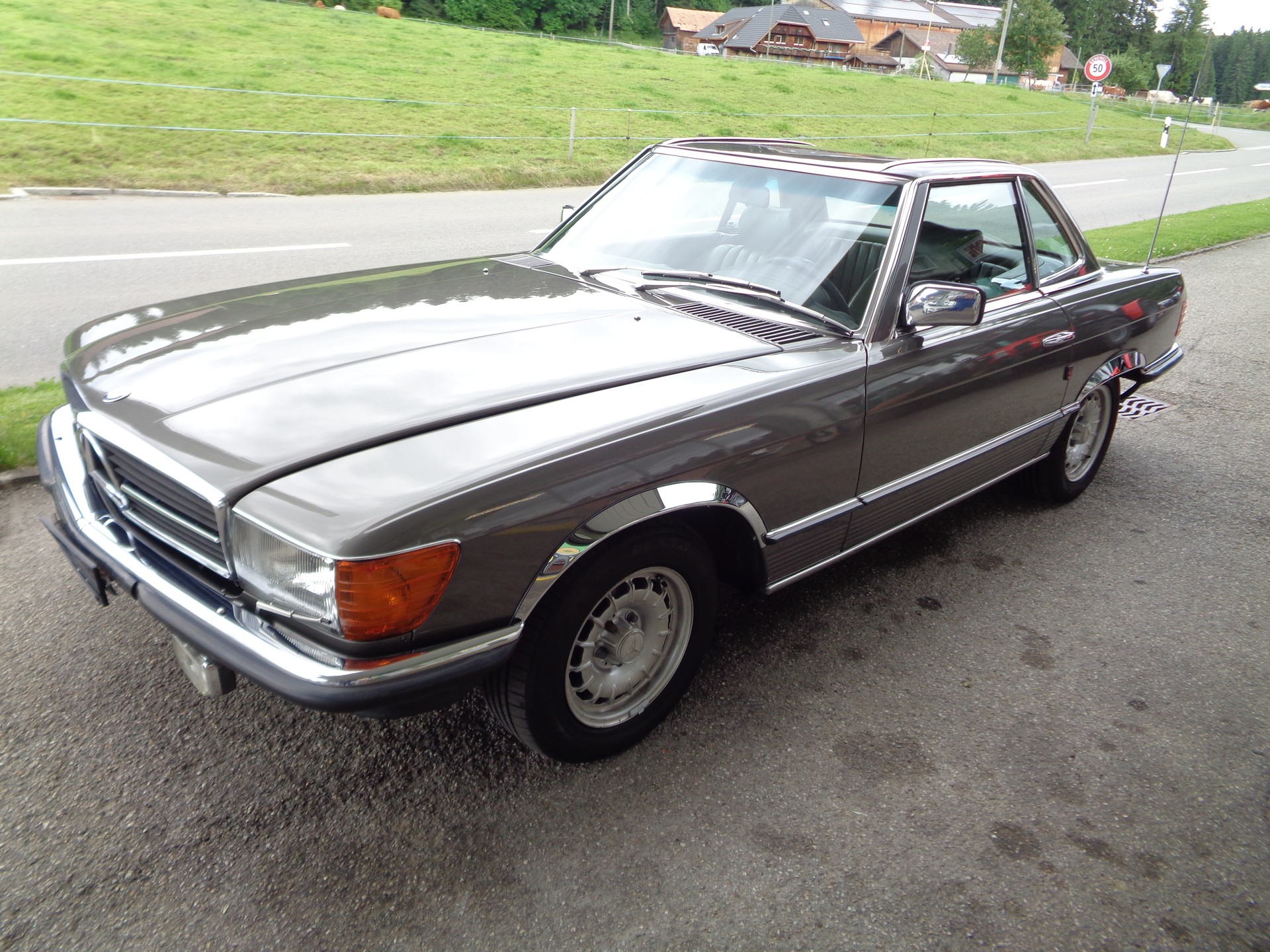 MERCEDES-BENZ 280 SL-image-1