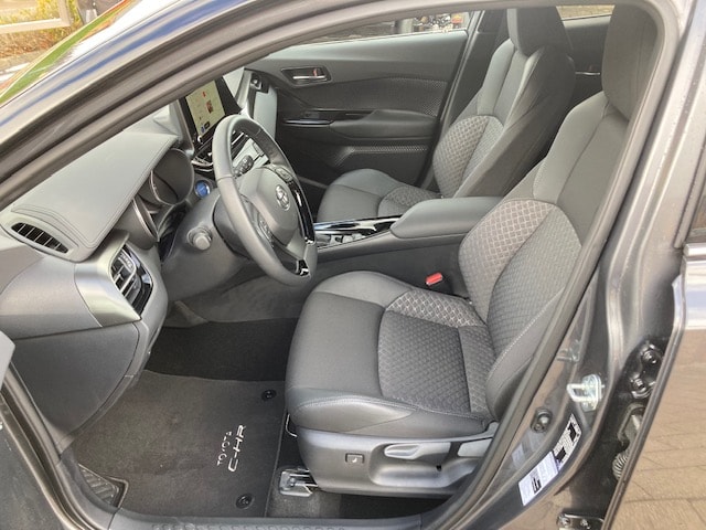 TOYOTA C-HR 1.8 HSD CVT Trend-image-8