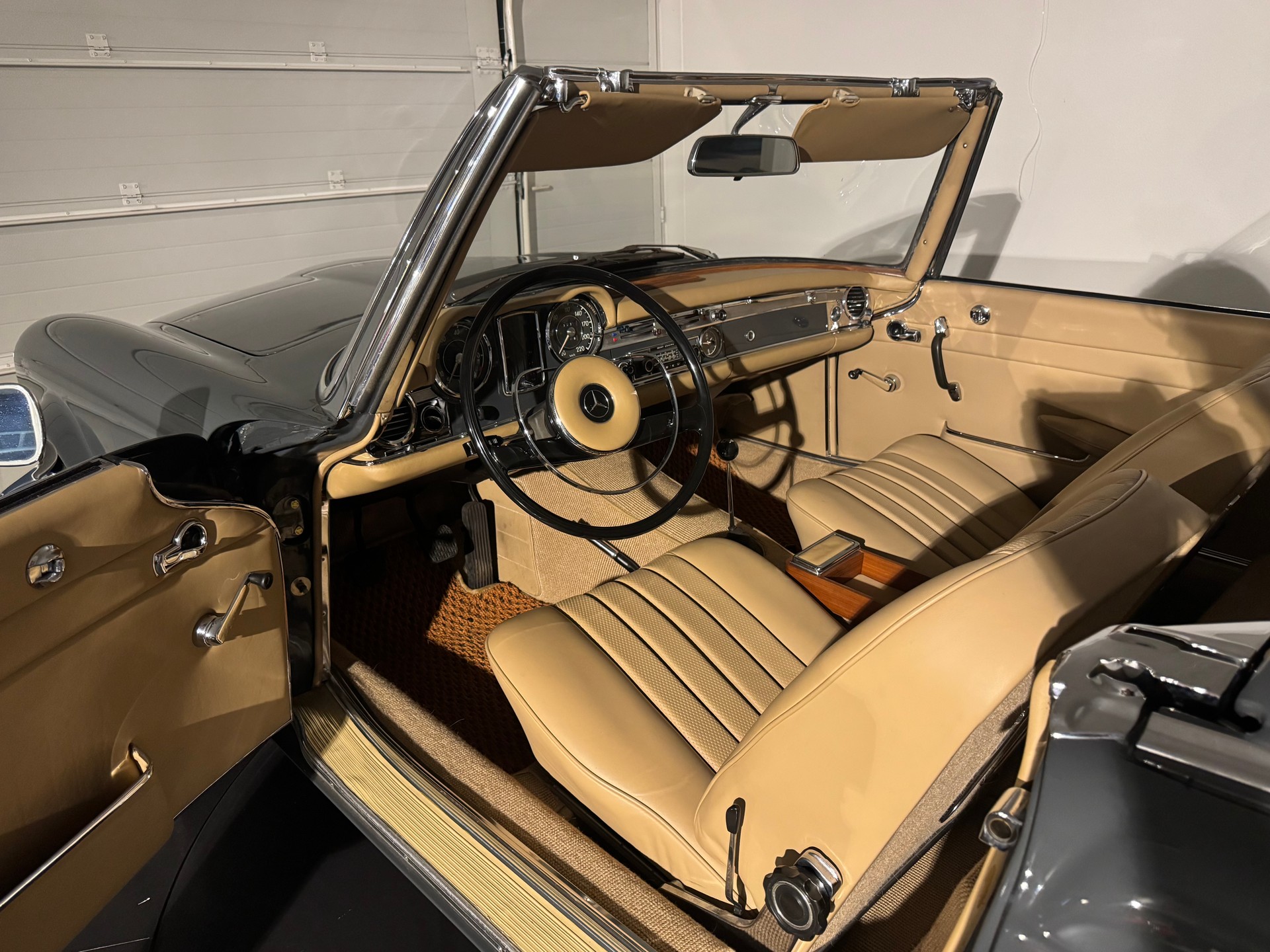 MERCEDES-BENZ Mercedes-Benz 230 SL-image-12