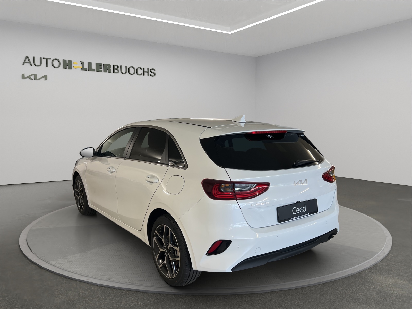 KIA Ceed 1.5 T Power-image-3