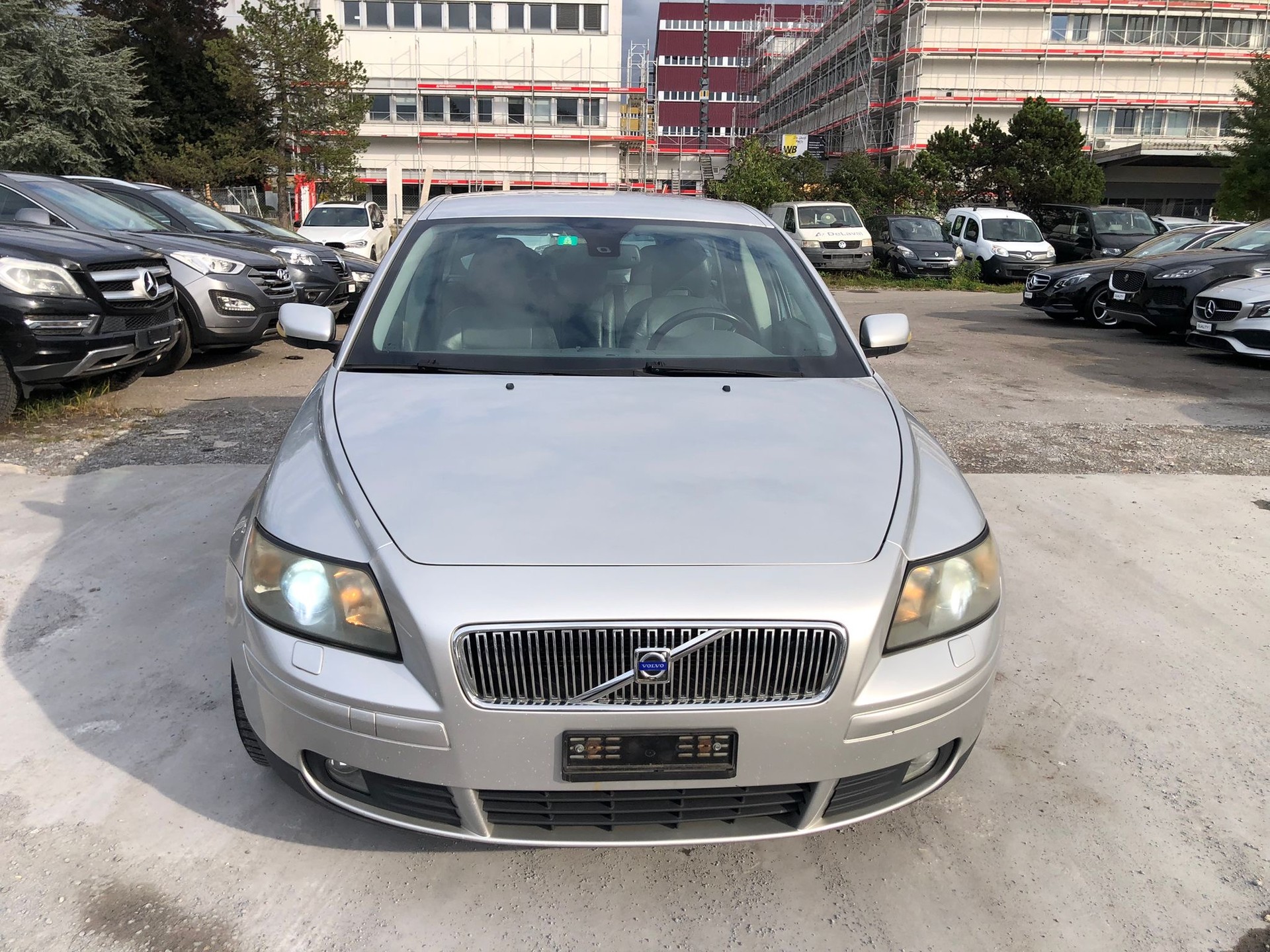 VOLVO V50 2.0D Momentum-image-0
