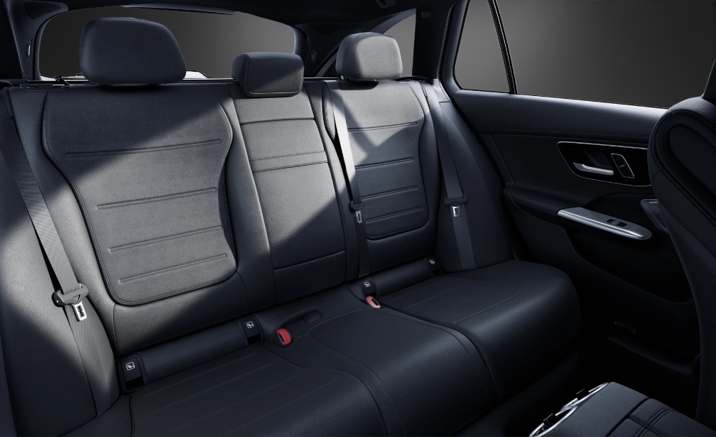 MERCEDES-BENZ C 300 T 4 Matic-image-5