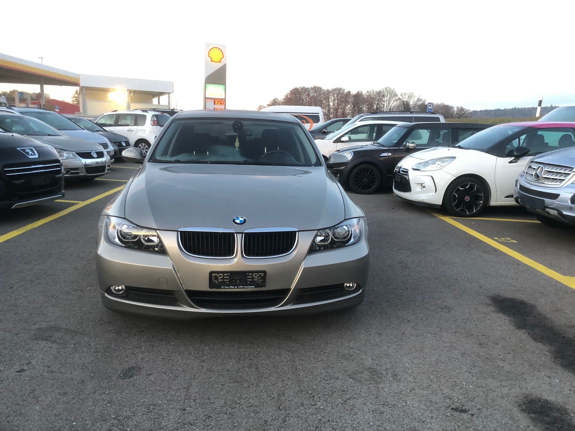 BMW 320i Steptronic-image-1