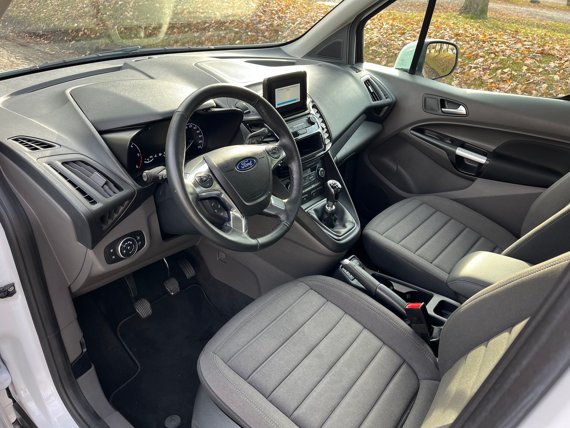 FORD Grand Tourneo Connect 1.5 EcoBlue Titanium-image-15