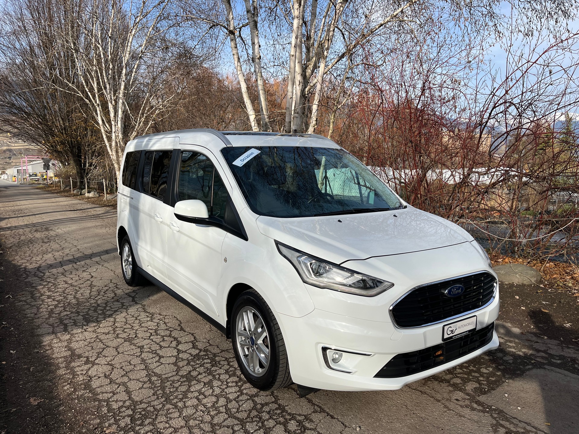 FORD Grand Tourneo Connect 1.5 EcoBlue Titanium-image-0