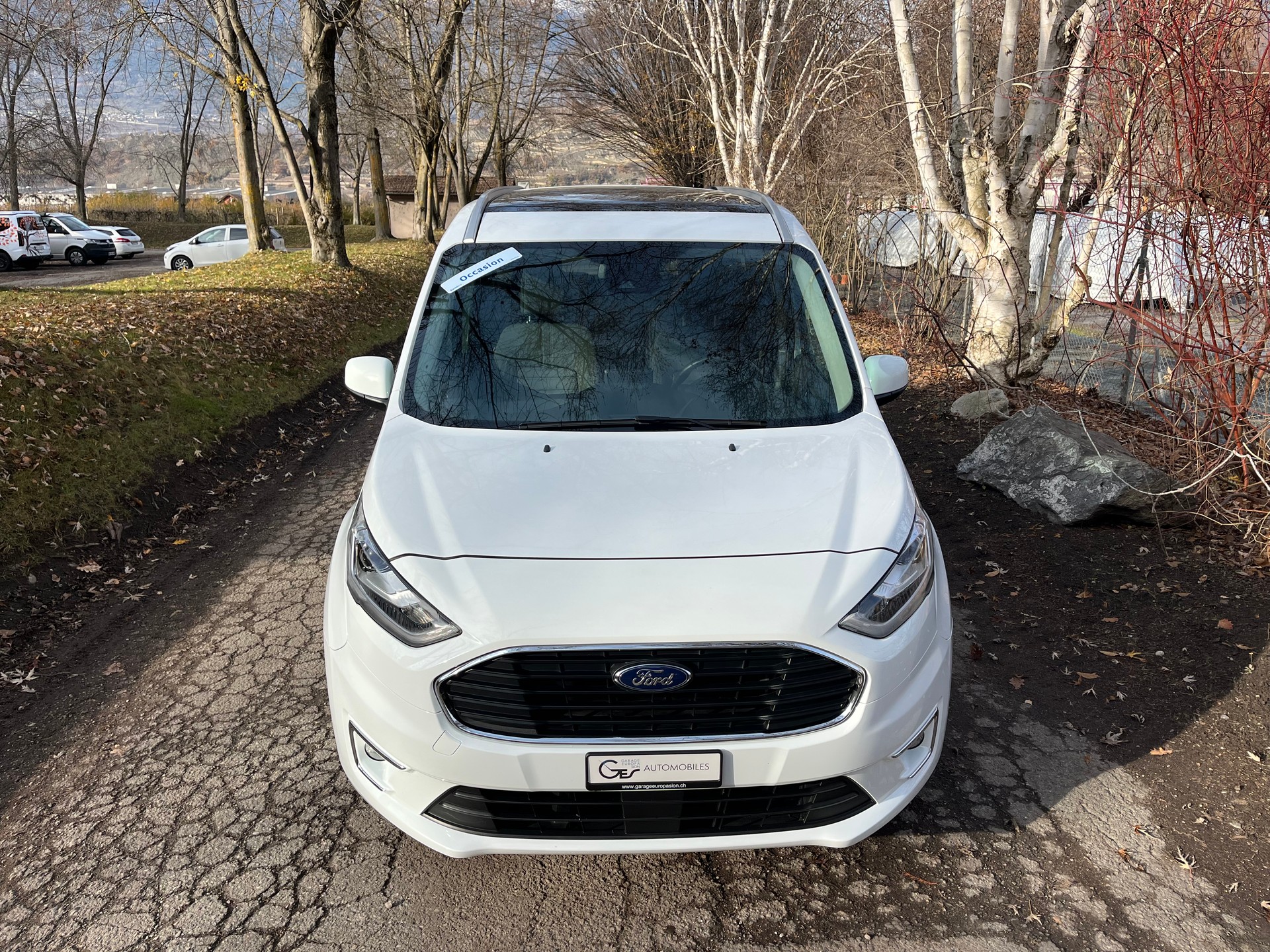 FORD Grand Tourneo Connect 1.5 EcoBlue Titanium-image-3