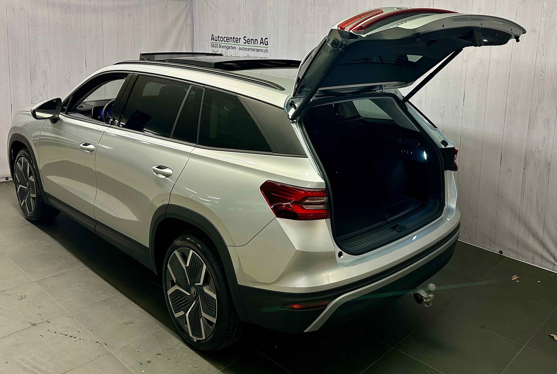 SKODA Kodiaq 2.0 TSI Selection 4x4-image-16