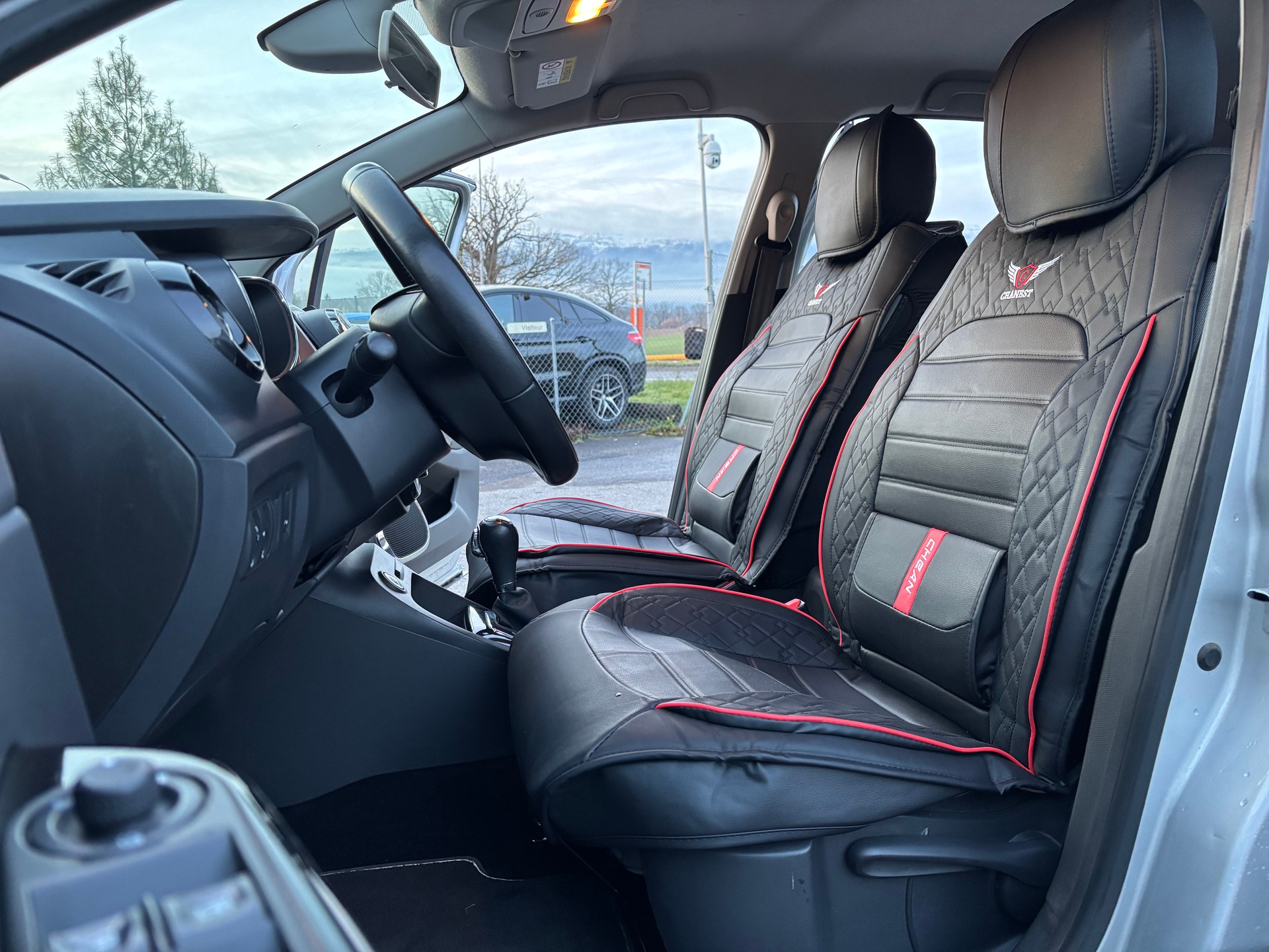 RENAULT Captur 1.2 T 16V Dynamique EDC AUTOMATIQUE-image-10