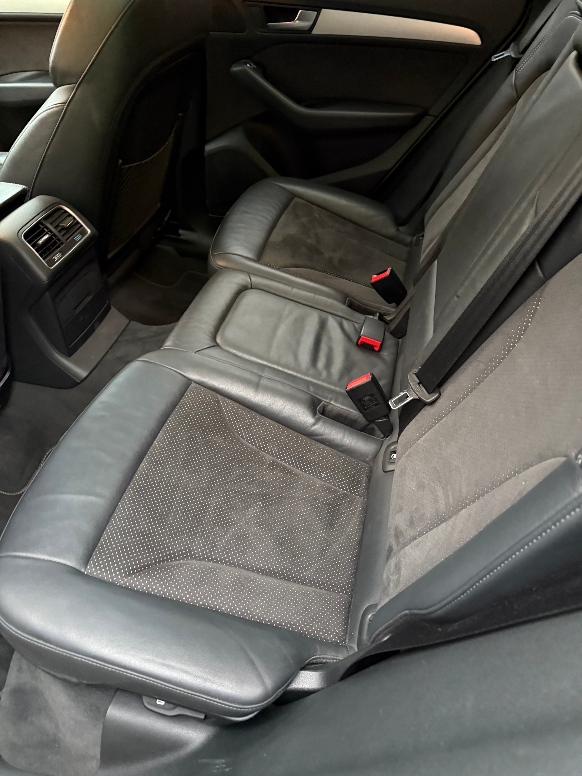 AUDI Q5 2.0 TDI quattro S-tronic-image-5