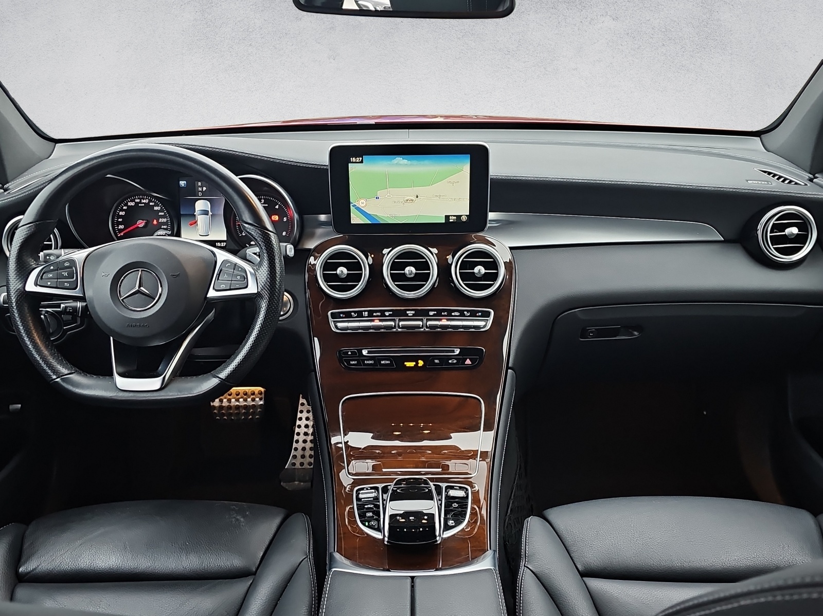 MERCEDES-BENZ GLC 250 d AMG Line 4Matic 9G-Tronic-image-8