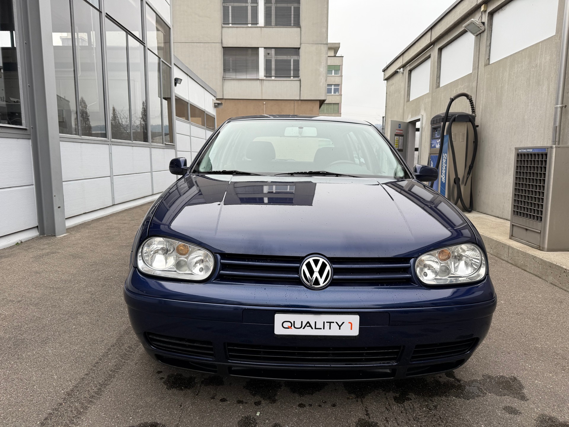 VW Golf 2.8 Highline 4Motion *Originaler Golf V6 4 Motion *CH Fahrzeug *Frisch ab MFK *Klimatisierungsautomatik-image-1