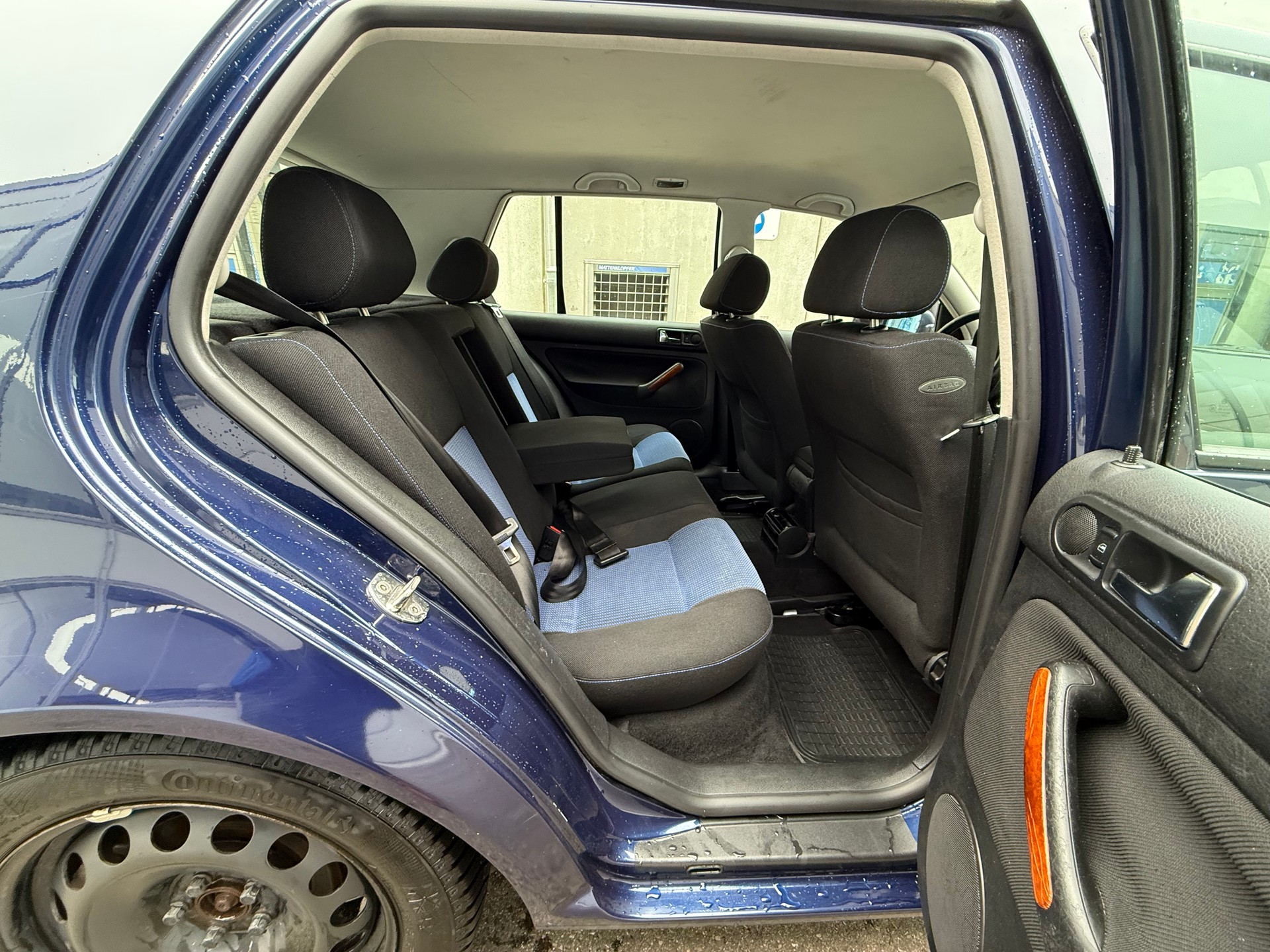 VW Golf 2.8 Highline 4Motion *Originaler Golf V6 4 Motion *CH Fahrzeug *Frisch ab MFK *Klimatisierungsautomatik-image-14