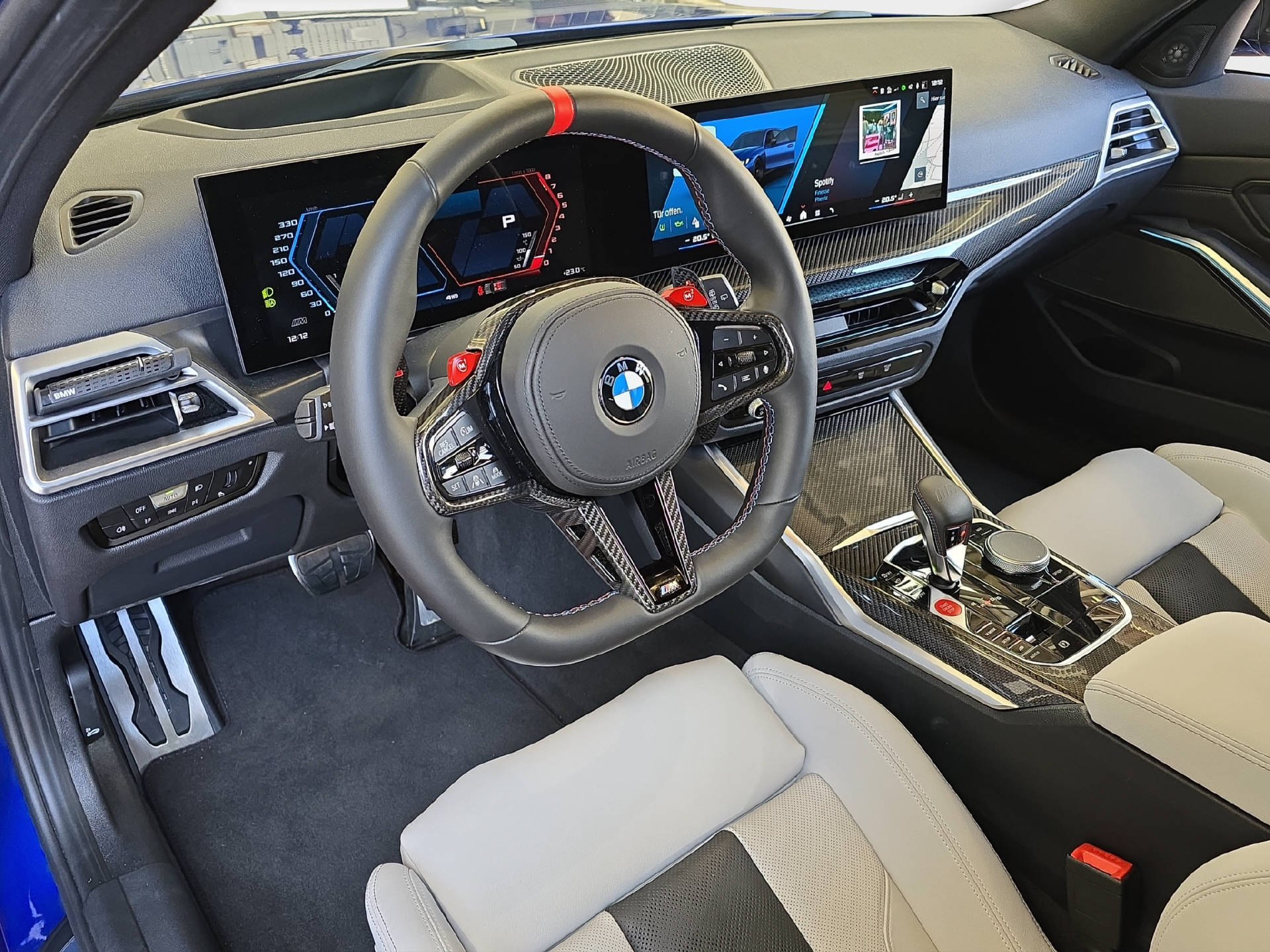 BMW M3 Competition xDrive Touring-image-3