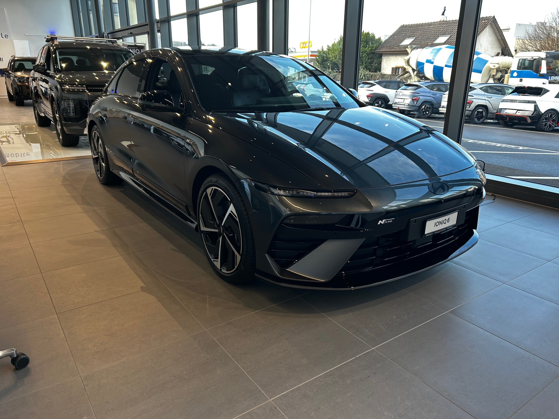 HYUNDAI Ioniq 6 84kWh N Line 4WD-showroom-element-2