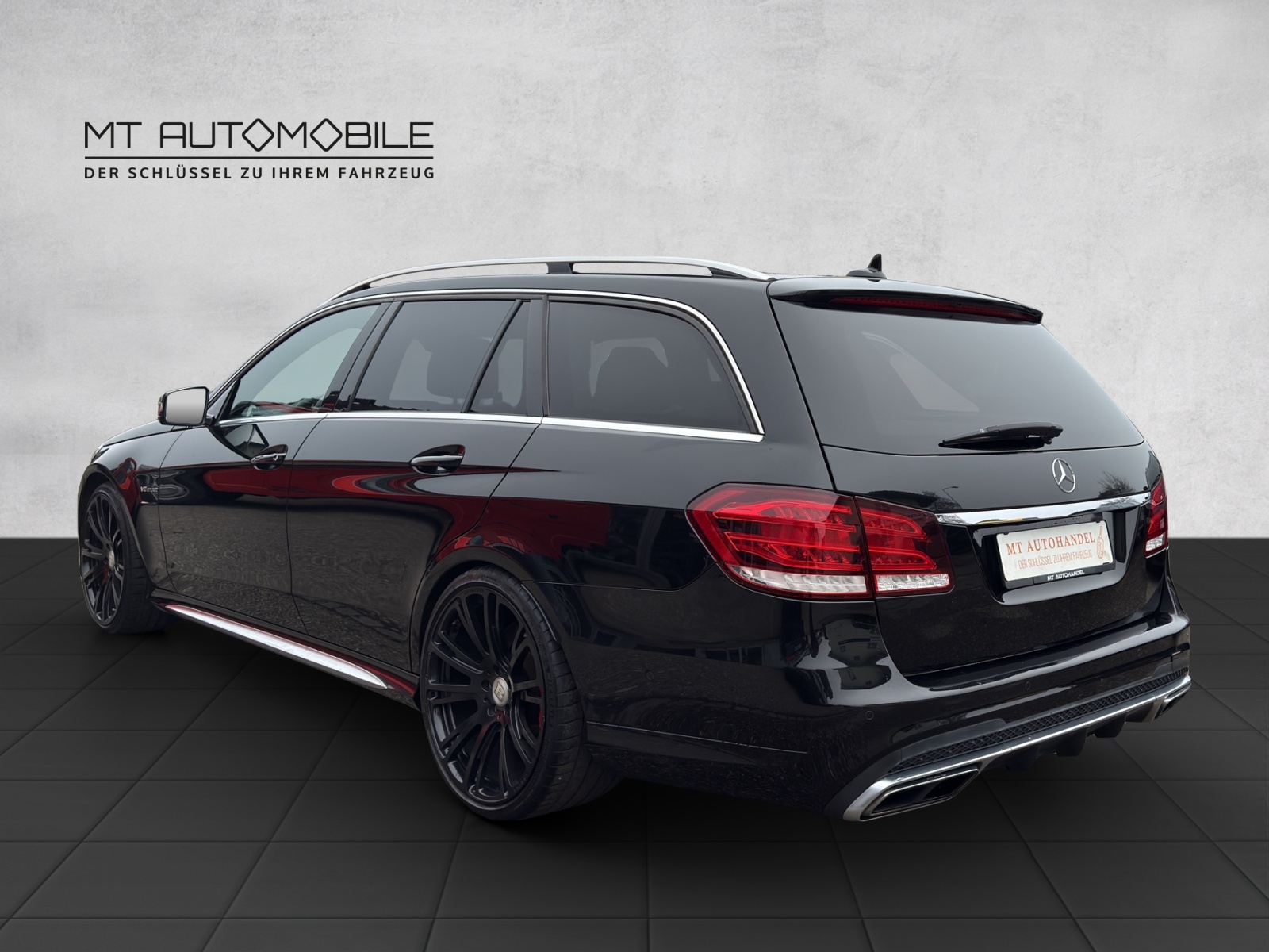 MERCEDES-BENZ E 63 AMG S 4Matic Speedshift-showroom-element-3