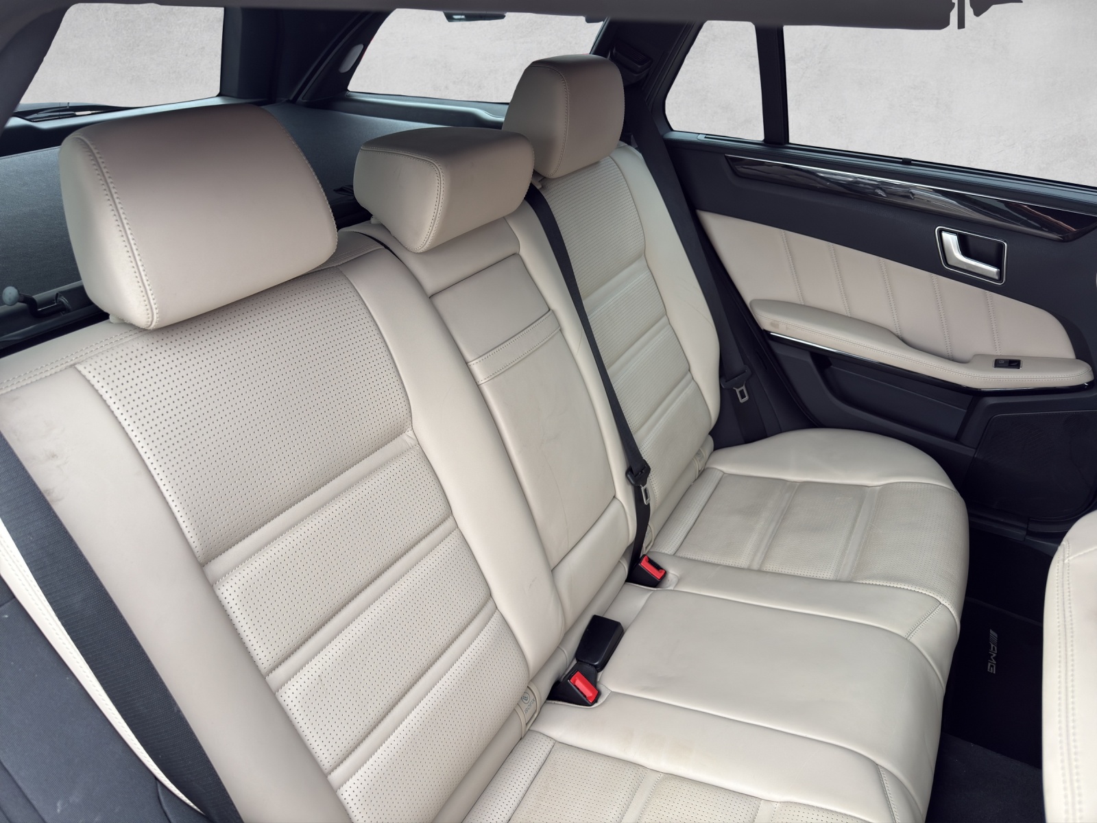 MERCEDES-BENZ E 63 AMG S 4Matic Speedshift-image-13