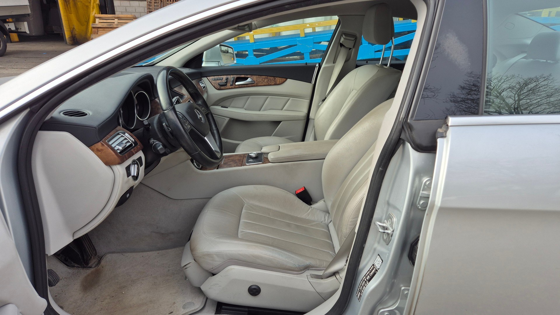 MERCEDES-BENZ CLS 350 CDI 4Matic 7G-Tronic-image-7