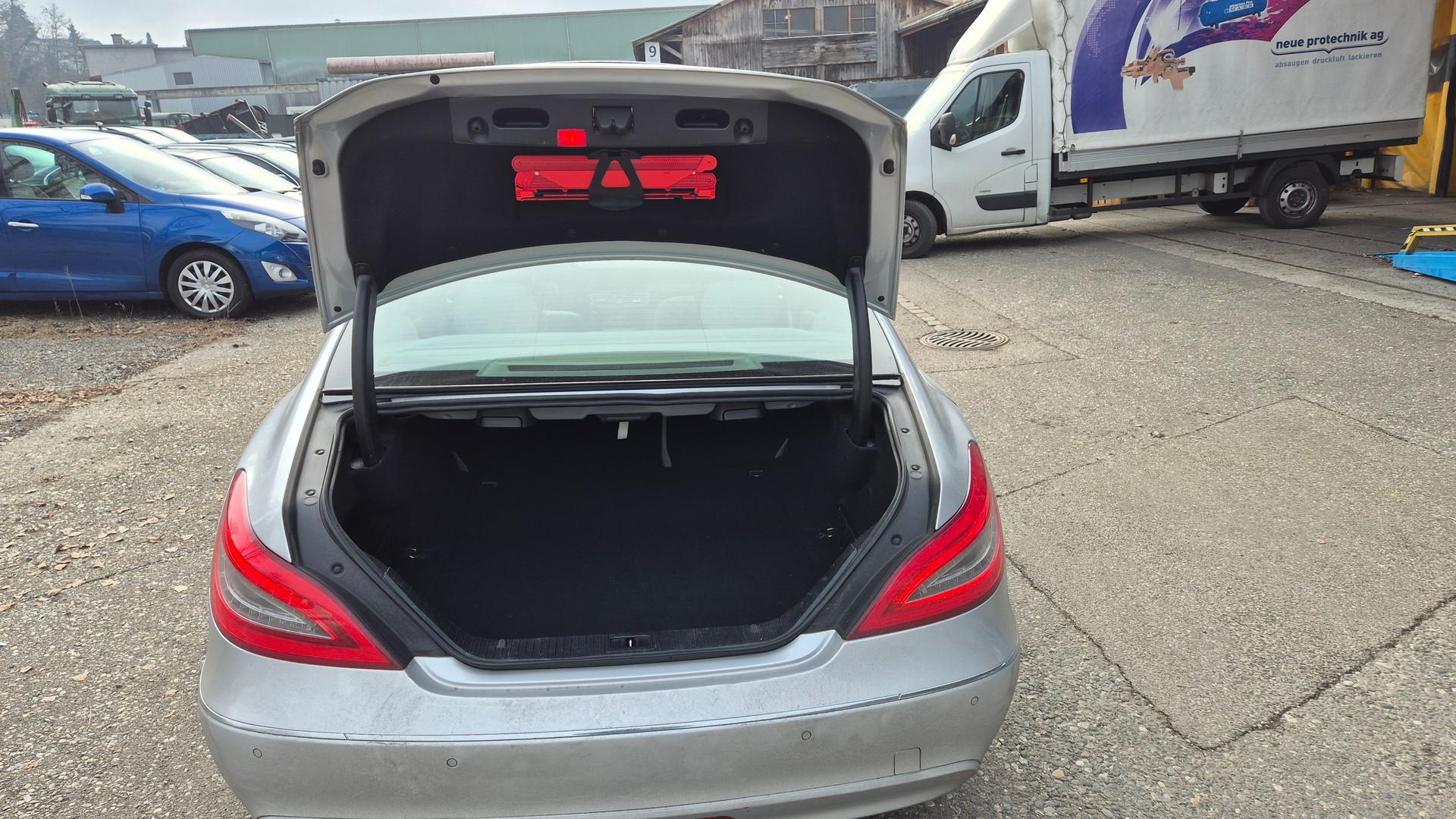 MERCEDES-BENZ CLS 350 CDI 4Matic 7G-Tronic-image-10